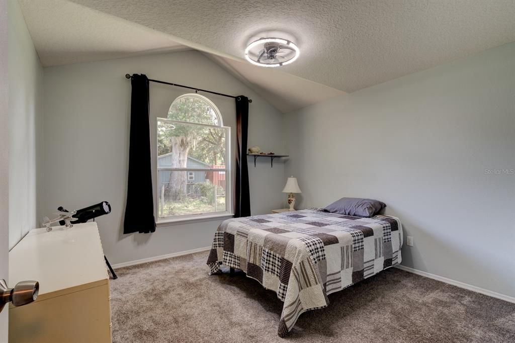 Под контрактом: $475,000 (3 спален, 2 ванн, 1362 Квадратных фут)