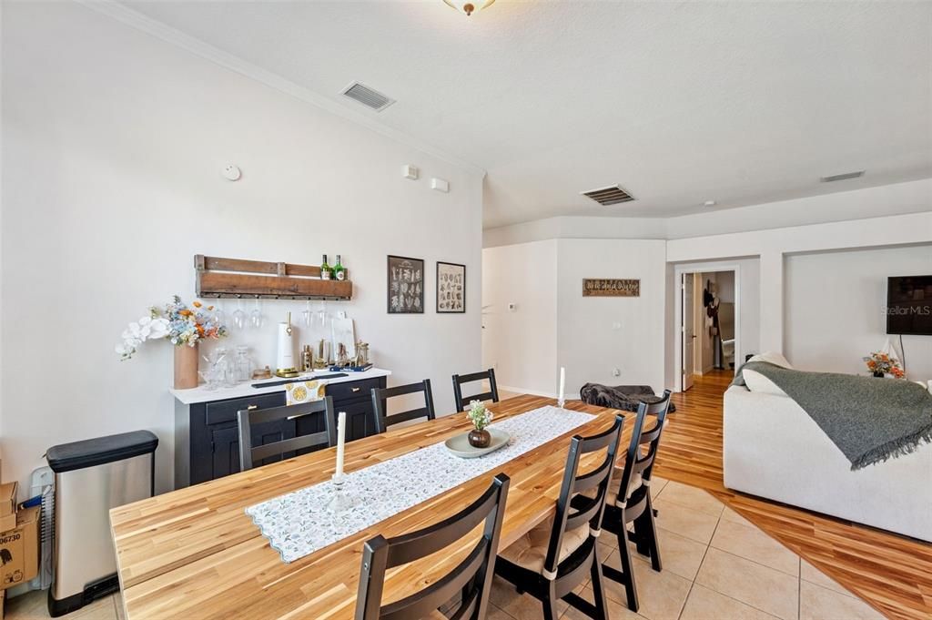 待售: $478,000 (3 贝兹, 2 浴室, 1993 平方英尺)