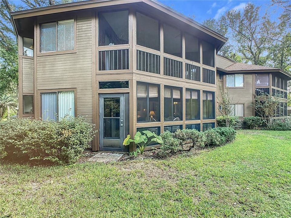 Active With Contract: $180,000 (3 beds, 2 baths, 1338 Square Feet)