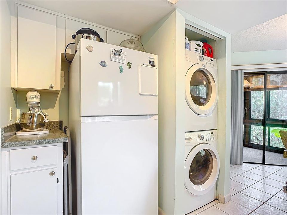 Active With Contract: $180,000 (3 beds, 2 baths, 1338 Square Feet)