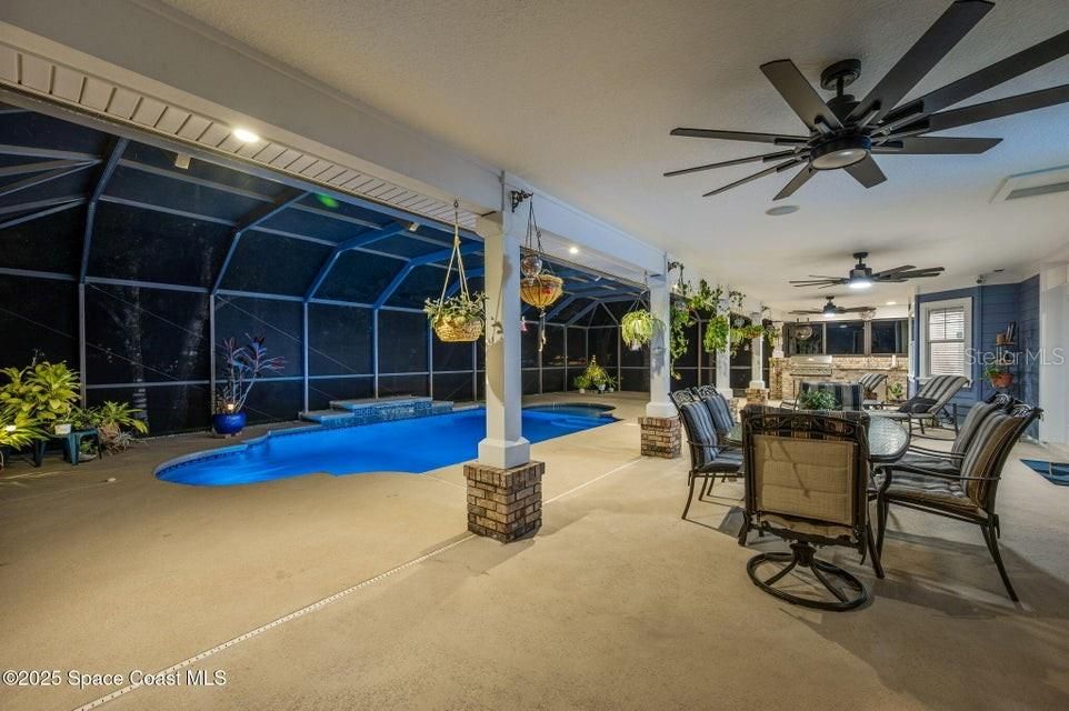 На продажу: $1,495,000 (4 спален, 3 ванн, 3600 Квадратных фут)