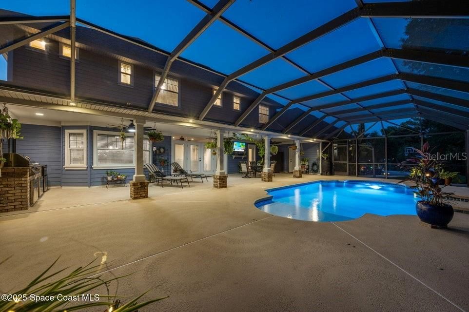 На продажу: $1,495,000 (4 спален, 3 ванн, 3600 Квадратных фут)