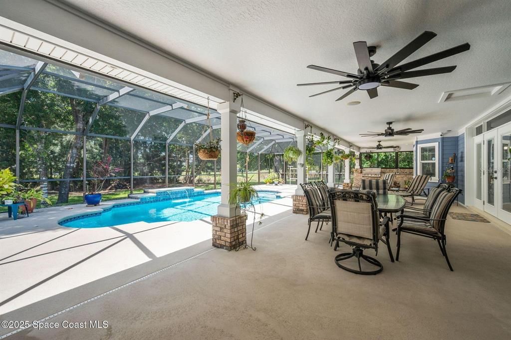 На продажу: $1,495,000 (4 спален, 3 ванн, 3600 Квадратных фут)