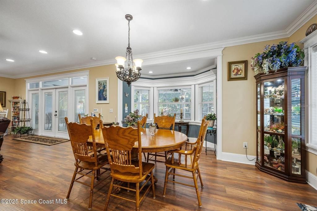 На продажу: $1,495,000 (4 спален, 3 ванн, 3600 Квадратных фут)