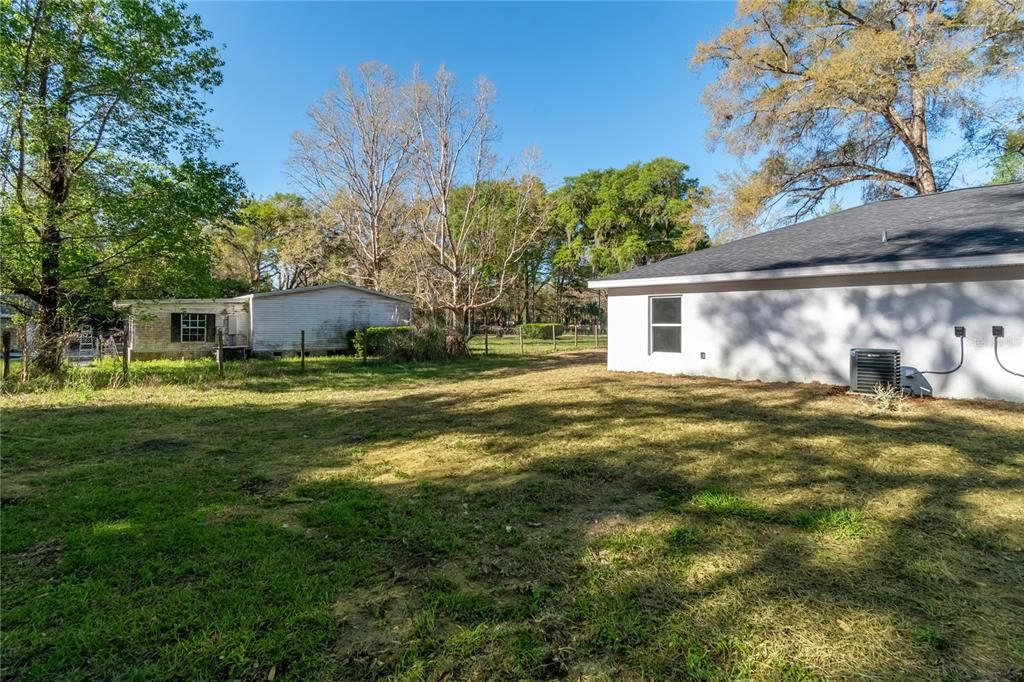 For Sale: $199,000 (2 beds, 2 baths, 925 Square Feet)