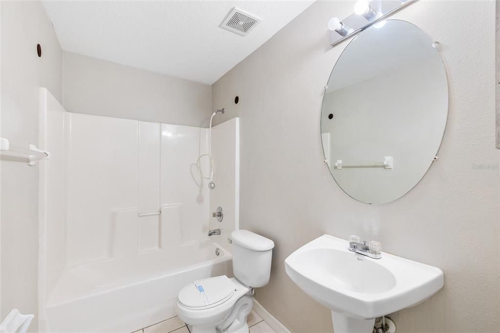 For Sale: $179,900 (3 beds, 2 baths, 1212 Square Feet)