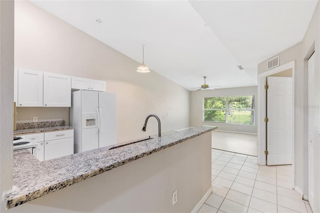 For Sale: $179,900 (3 beds, 2 baths, 1212 Square Feet)