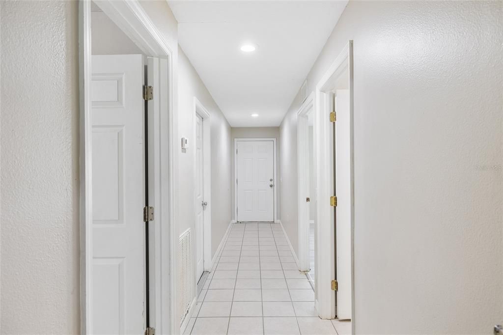 For Sale: $179,900 (3 beds, 2 baths, 1212 Square Feet)