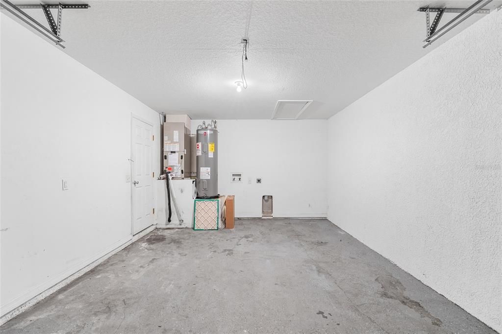 For Sale: $179,900 (3 beds, 2 baths, 1212 Square Feet)