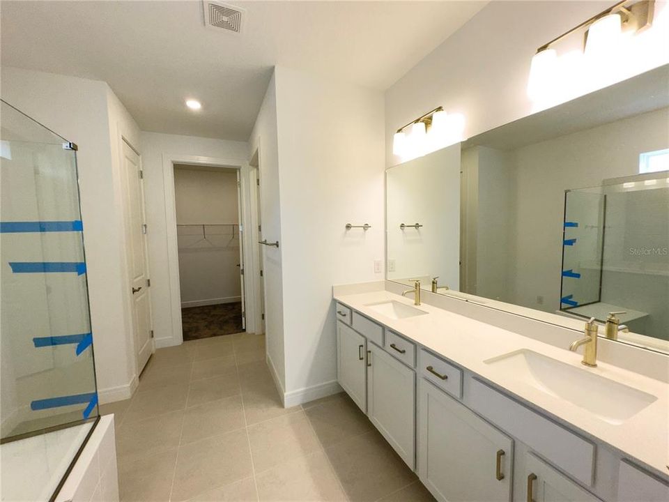 For Rent: $3,000 (4 beds, 3 baths, 2049 Square Feet)