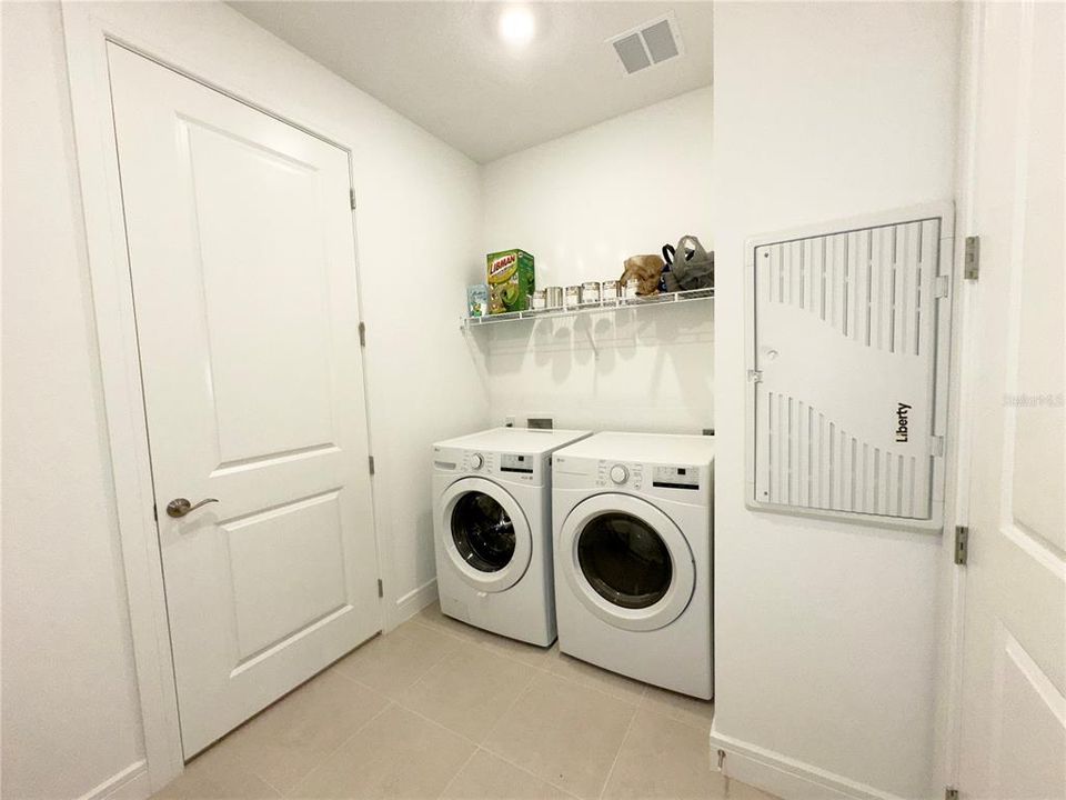 For Rent: $3,000 (4 beds, 3 baths, 2049 Square Feet)