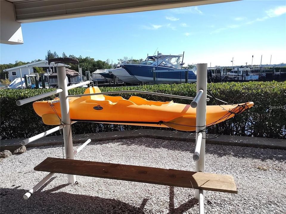 For Sale: $265,000 (2 beds, 2 baths, 1197 Square Feet)