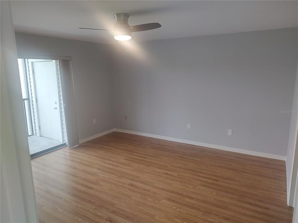 For Sale: $265,000 (2 beds, 2 baths, 1197 Square Feet)