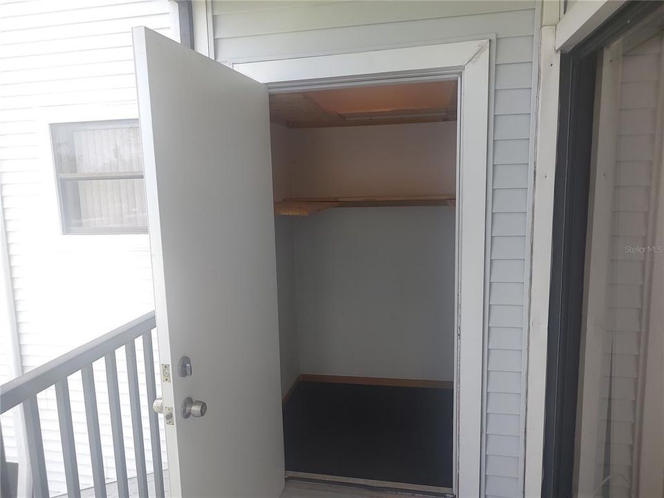 For Sale: $265,000 (2 beds, 2 baths, 1197 Square Feet)