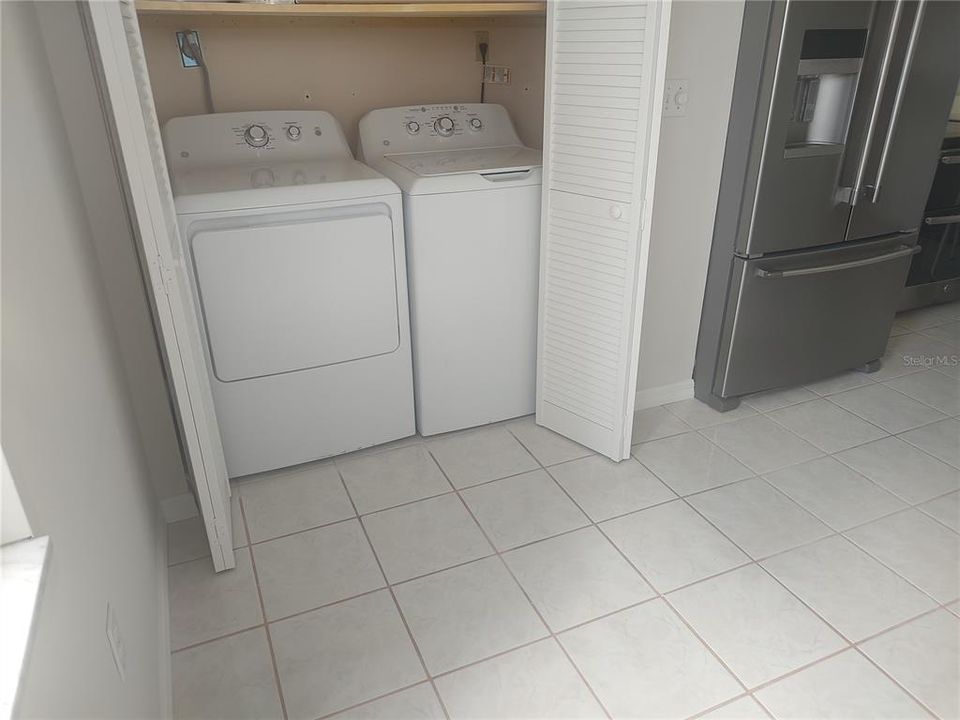 For Sale: $265,000 (2 beds, 2 baths, 1197 Square Feet)