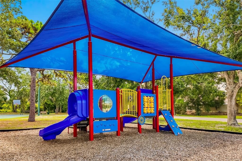 Active With Contract: $179,985 (2 beds, 2 baths, 954 Square Feet)