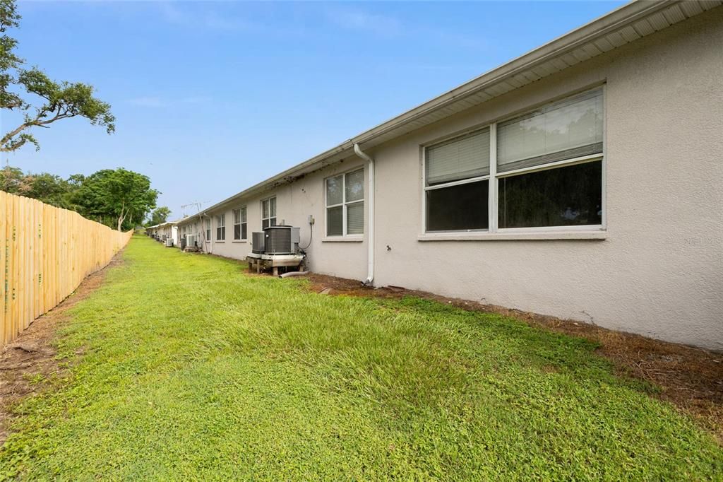 На продажу: $169,900 (3 спален, 2 ванн, 1212 Квадратных фут)