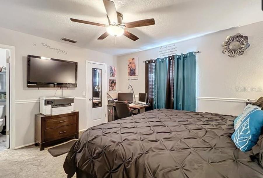 For Rent: $1,800 (2 beds, 1 baths, 1190 Square Feet)