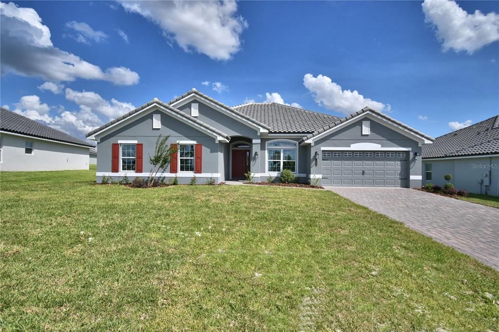 Activo con contrato: $552,526 (4 camas, 3 baños, 3000 Pies cuadrados)