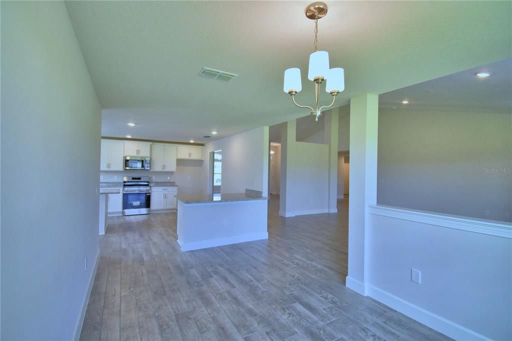 Activo con contrato: $552,526 (4 camas, 3 baños, 3000 Pies cuadrados)