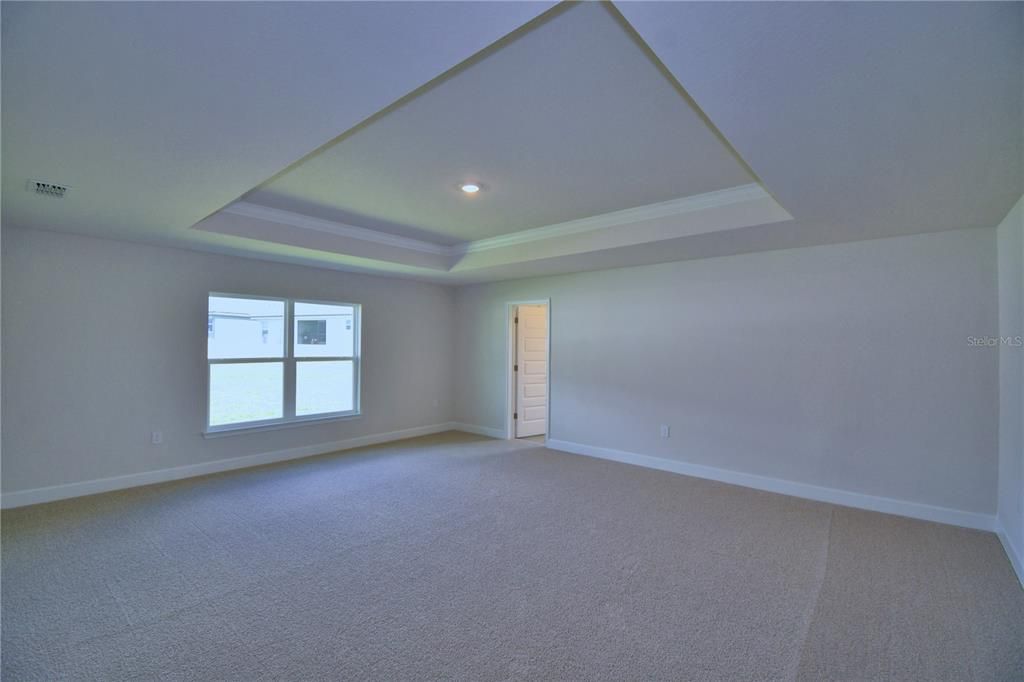 Activo con contrato: $552,526 (4 camas, 3 baños, 3000 Pies cuadrados)