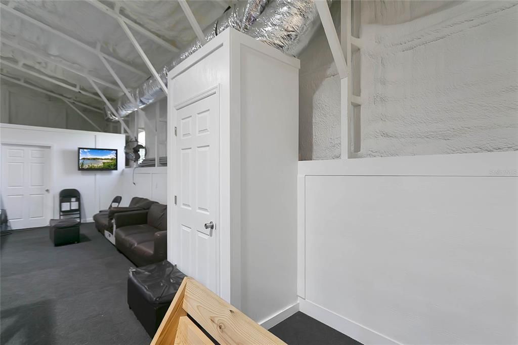 For Sale: $1,500,000 (4 beds, 3 baths, 2375 Square Feet)