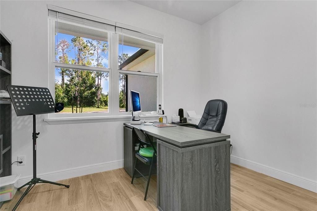 For Sale: $1,500,000 (4 beds, 3 baths, 2375 Square Feet)