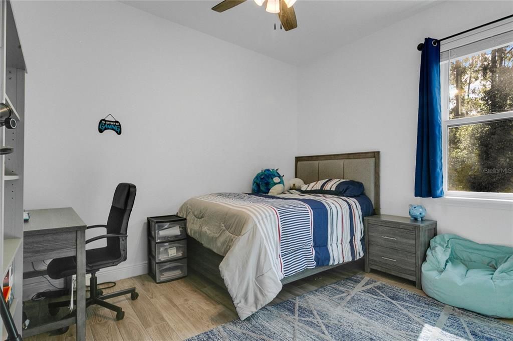 For Sale: $1,500,000 (4 beds, 3 baths, 2375 Square Feet)