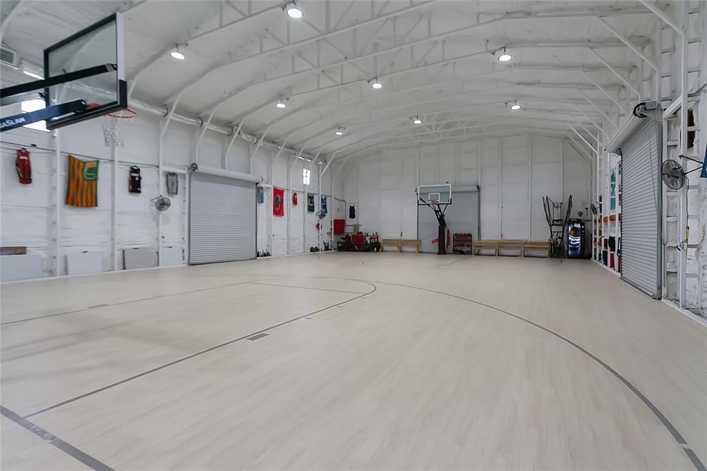 For Sale: $1,500,000 (4 beds, 3 baths, 2375 Square Feet)