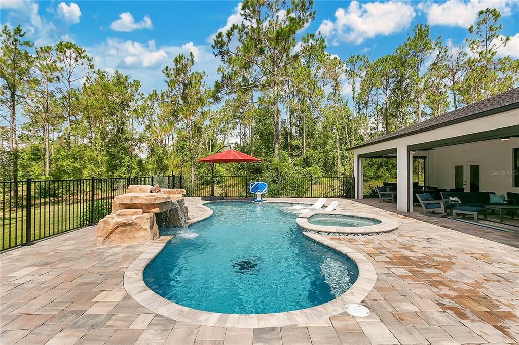 For Sale: $1,500,000 (4 beds, 3 baths, 2375 Square Feet)