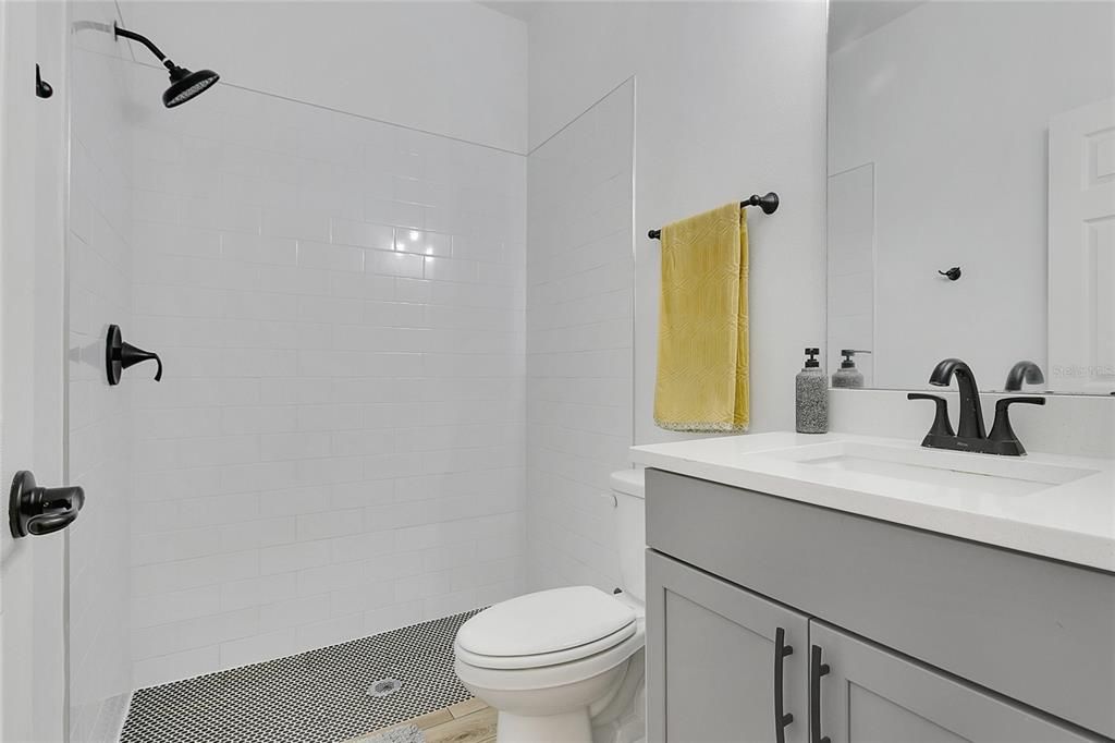 For Sale: $1,500,000 (4 beds, 3 baths, 2375 Square Feet)