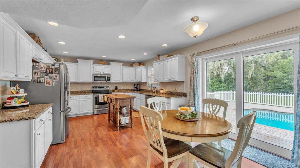 待售: $549,000 (3 贝兹, 2 浴室, 3541 平方英尺)