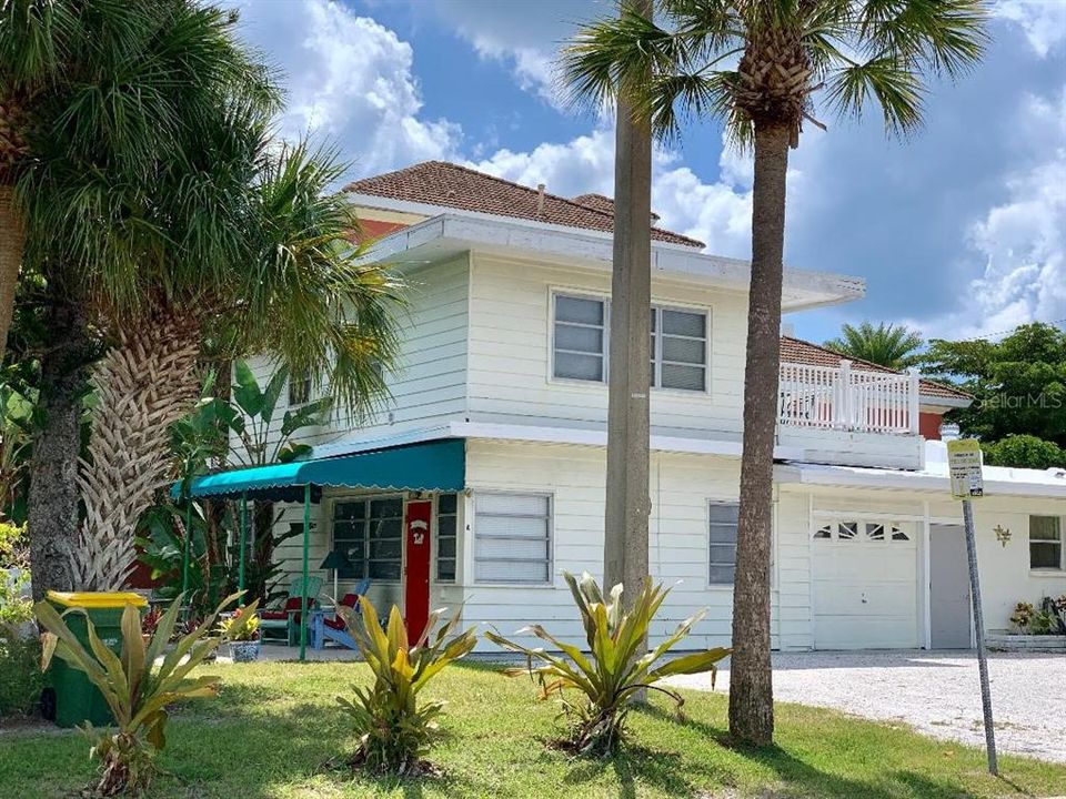 Active With Contract: $2,300,000 (0.21 acres)