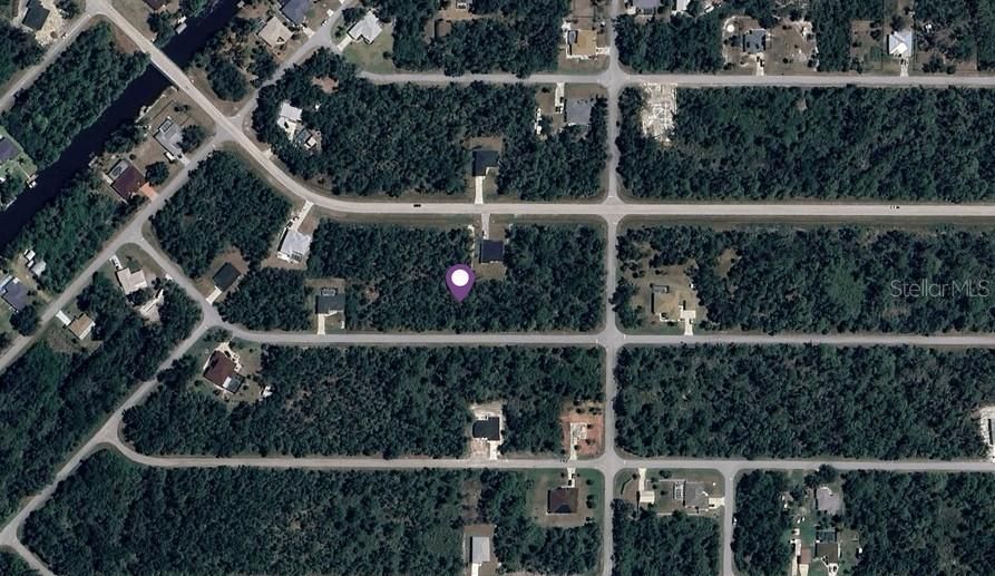 На продажу: $14,000 (0.23 acres)