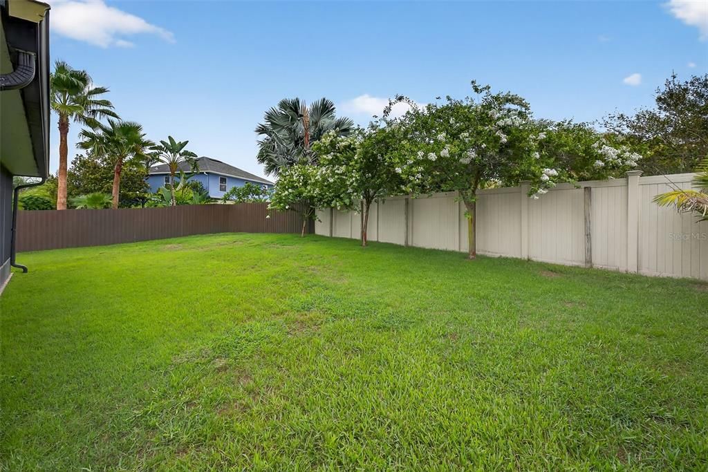 For Sale: $545,000 (3 beds, 2 baths, 2564 Square Feet)