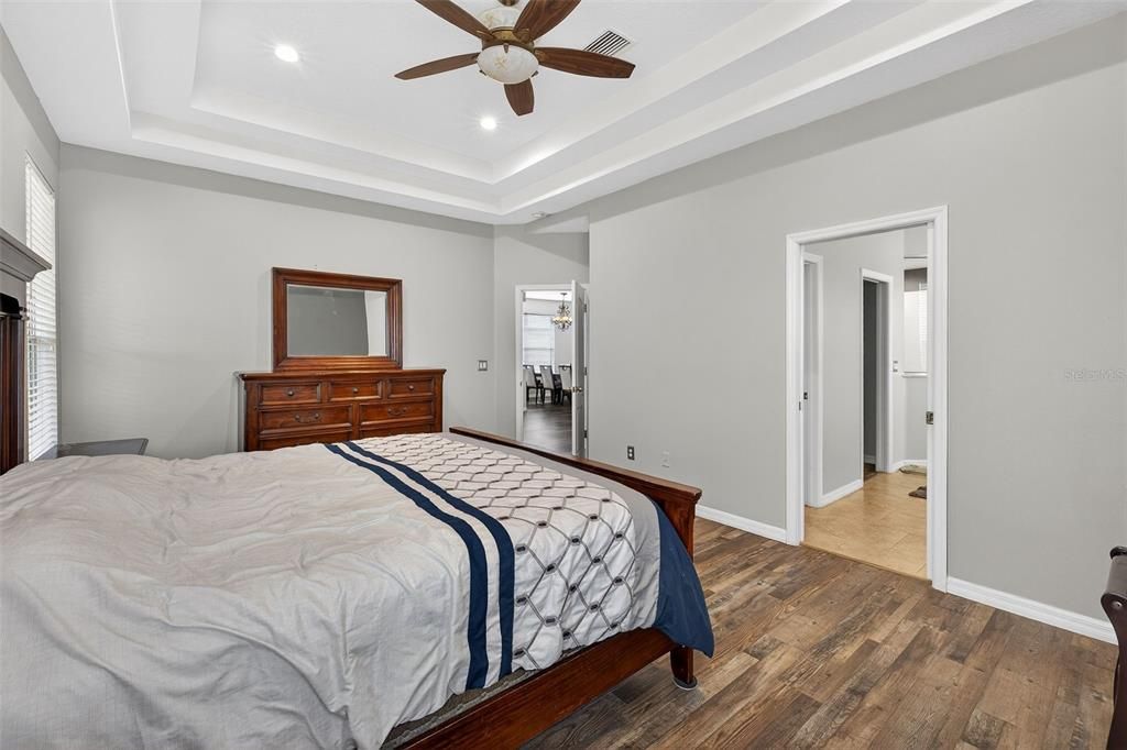 For Sale: $545,000 (3 beds, 2 baths, 2564 Square Feet)