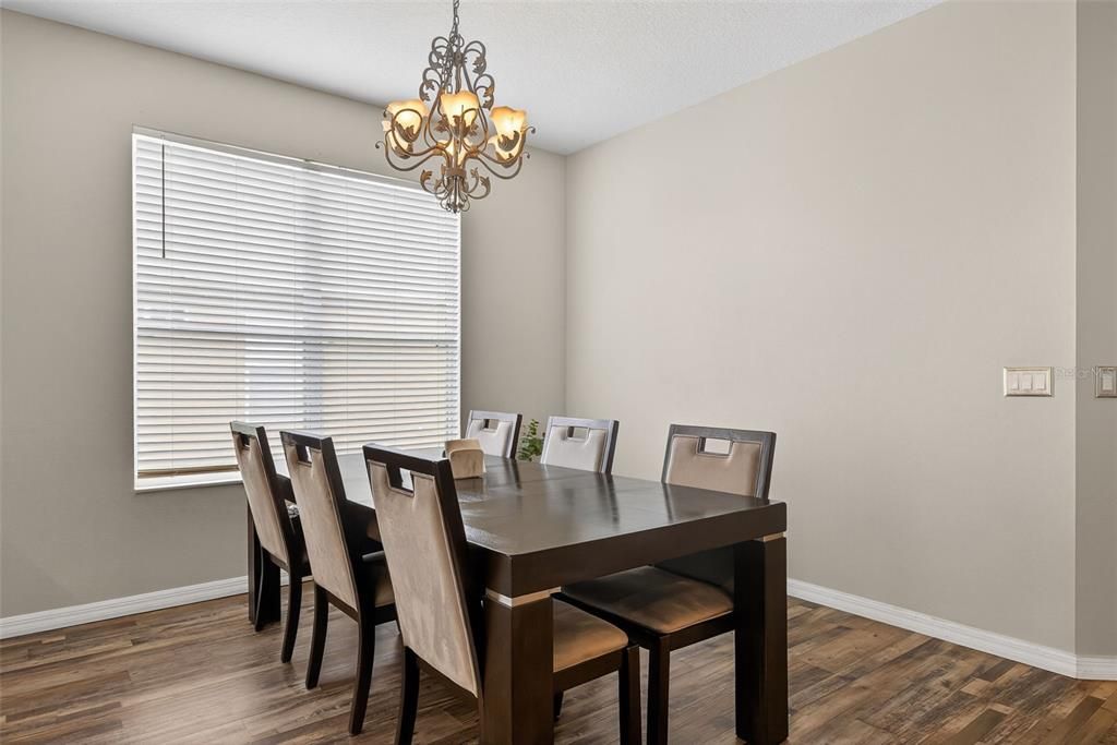 For Sale: $545,000 (3 beds, 2 baths, 2564 Square Feet)