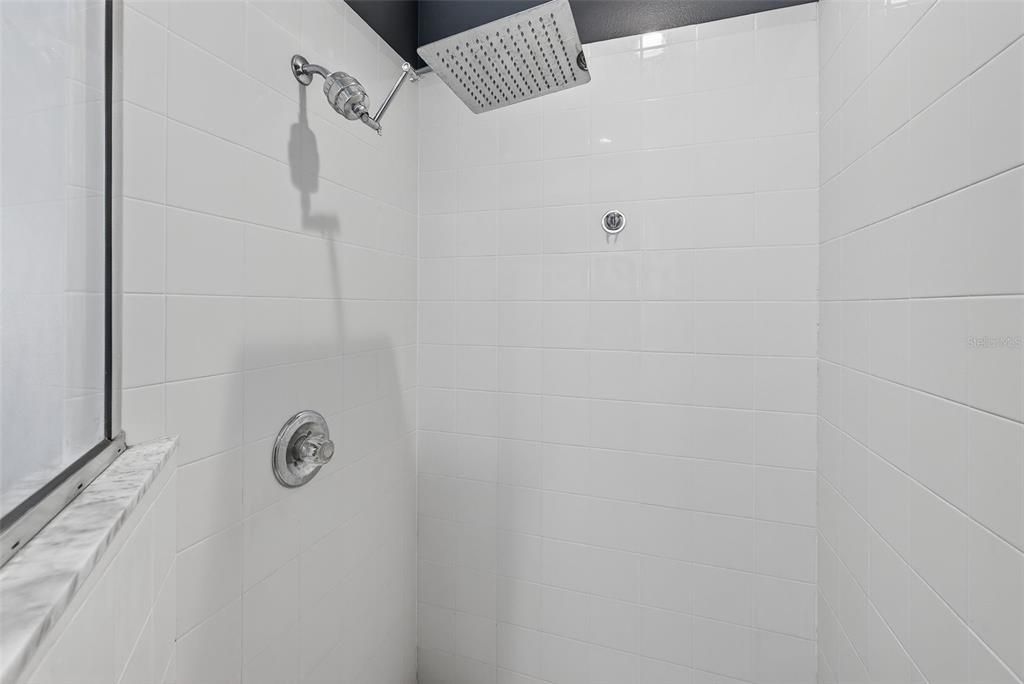 For Sale: $545,000 (3 beds, 2 baths, 2564 Square Feet)