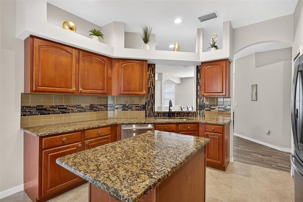 For Sale: $545,000 (3 beds, 2 baths, 2564 Square Feet)