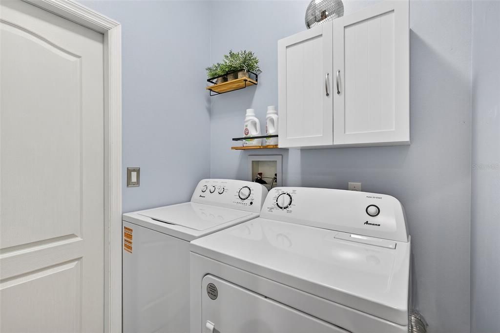 For Sale: $545,000 (3 beds, 2 baths, 2564 Square Feet)