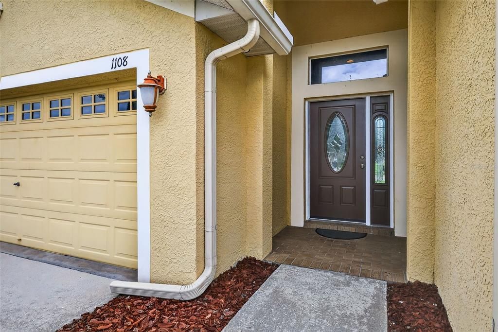 For Sale: $545,000 (3 beds, 2 baths, 2564 Square Feet)