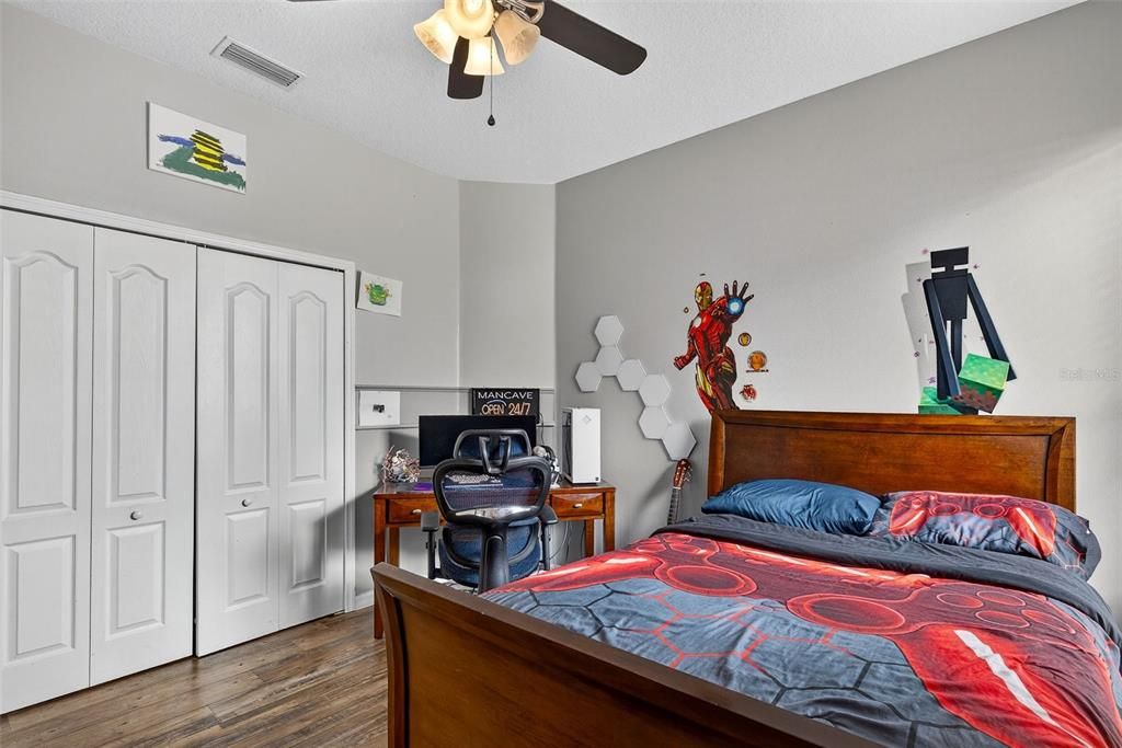 For Sale: $545,000 (3 beds, 2 baths, 2564 Square Feet)