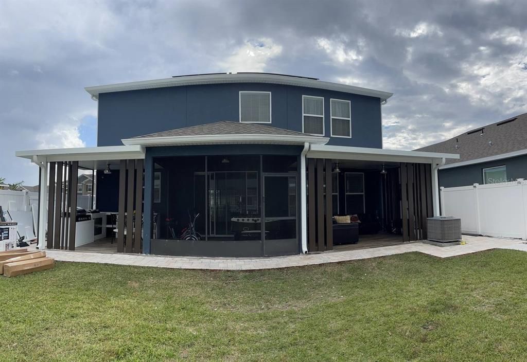 For Rent: $3,200 (4 beds, 2 baths, 2174 Square Feet)