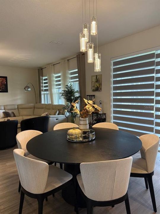 For Rent: $3,200 (4 beds, 2 baths, 2174 Square Feet)