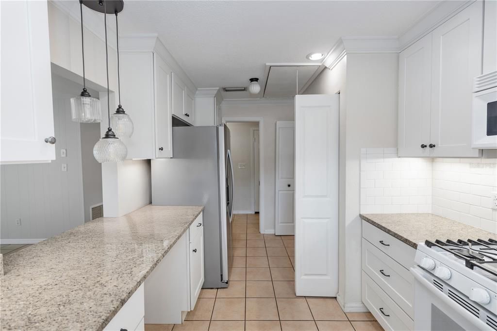 En Venta: $215,000 (2 camas, 2 baños, 1196 Pies cuadrados)