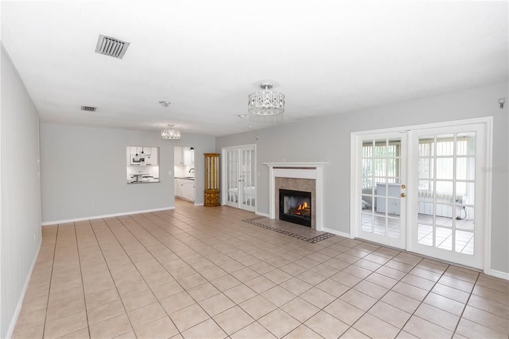 En Venta: $215,000 (2 camas, 2 baños, 1196 Pies cuadrados)