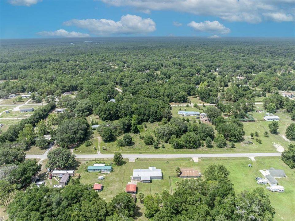 合同活跃: $240,000 (4 贝兹, 2 浴室, 2280 平方英尺)