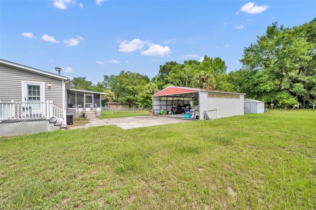 合同活跃: $240,000 (4 贝兹, 2 浴室, 2280 平方英尺)