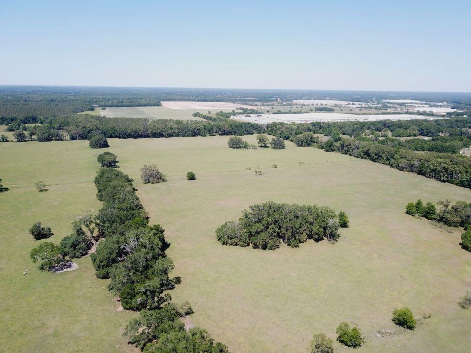 待售: $2,150,000 (108.76 acres)