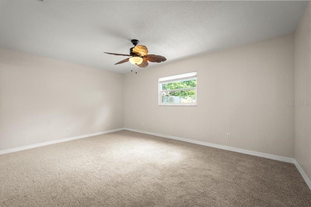 Active With Contract: $335,000 (3 beds, 2 baths, 1518 Square Feet)